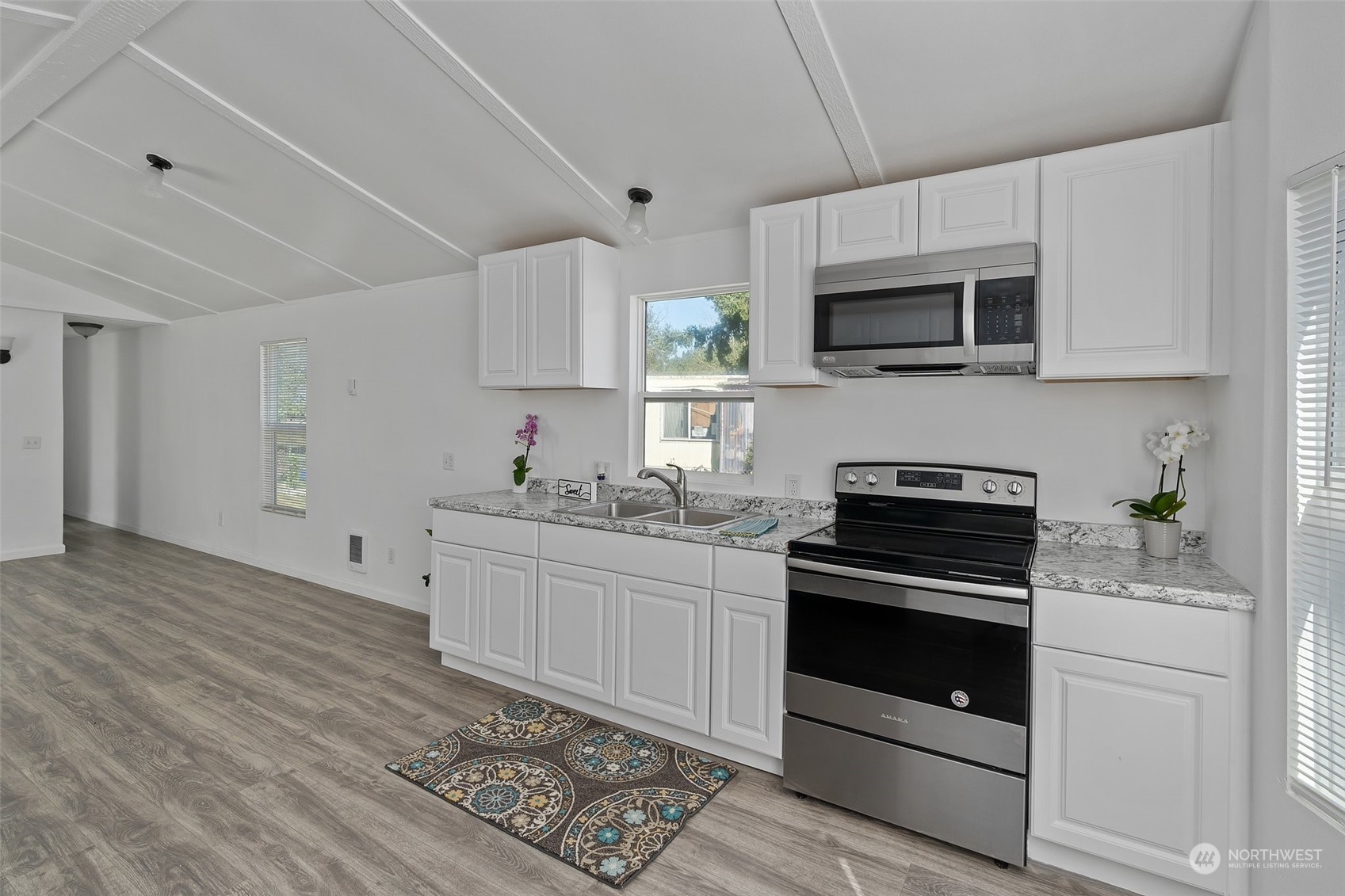 262 Mossyrock Road West, Unit 7 Mossyrock, WA 98564 - Photo 6 of 22 Gallery Image 6