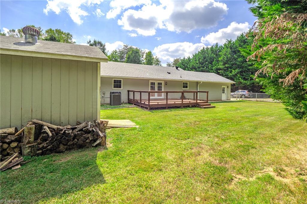 2525 Tobaccoville Road Rural Hall, NC 27045 - Photo 15 of 41