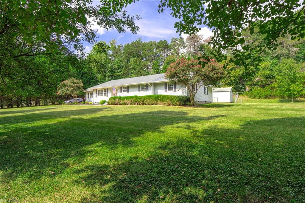 2525 Tobaccoville Road Rural Hall, NC 27045 - Photo 4 of 41