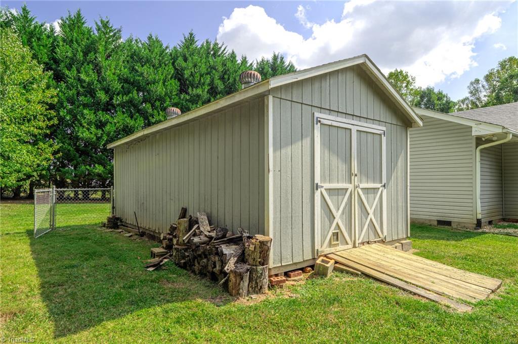 2525 Tobaccoville Road Rural Hall, NC 27045 - Photo 10 of 41