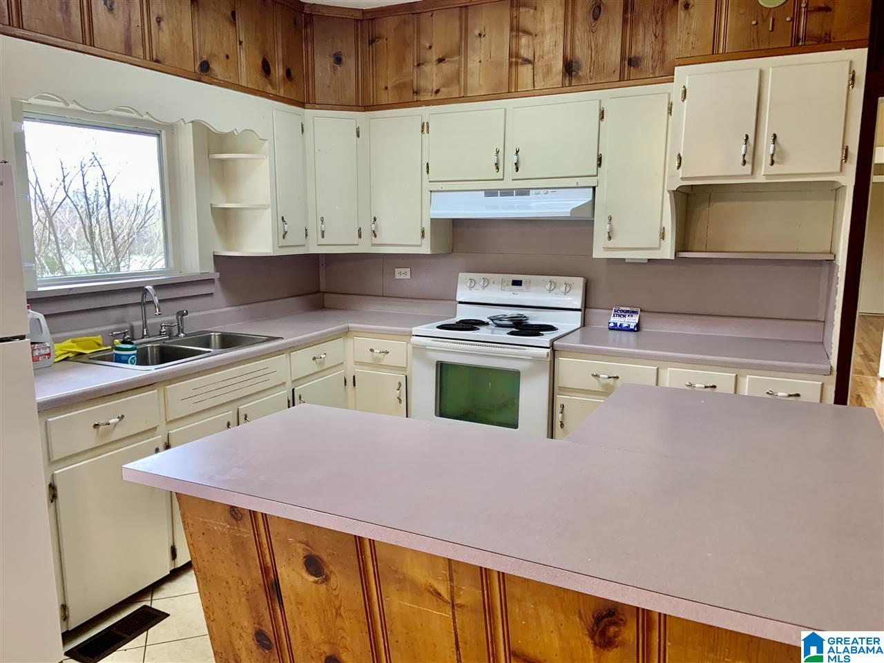 9218 Stouts Road Kimberly, AL 35091 - Photo 10 of 29