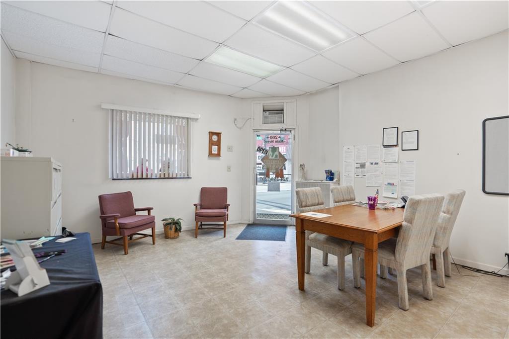 202 West Main Street Monongahela, PA 15063 - Photo 24 of 35 a dining room with furniture and window