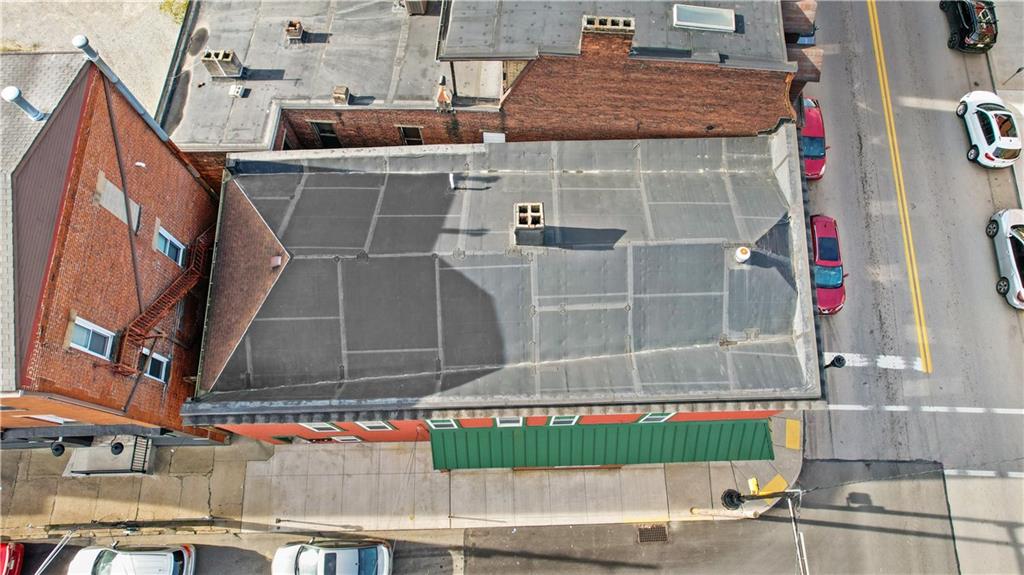 202 West Main Street Monongahela, PA 15063 - Photo 5 of 35 a view of entryway with a road