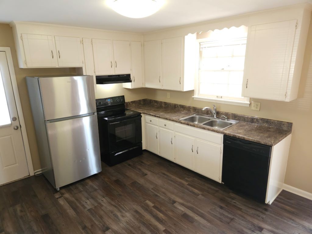 8613 Hooper Street Murfreesboro, TN 37129 - Photo 3 of 10