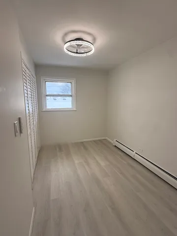 $2,700 | 2308 Oakton Street, Unit 2, Park Ridge, IL 60068