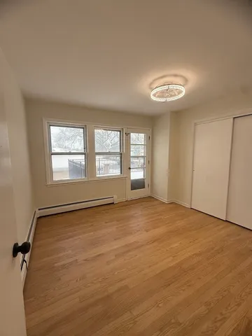 $2,900 | 2308 Oakton Street, Unit 2, Park Ridge, IL 60068