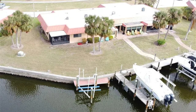 $299,900 | 4104 Catalina Drive, Bradenton, FL 34210