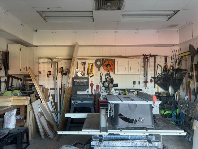 $299,900 | 4104 Catalina Drive, Bradenton, FL 34210