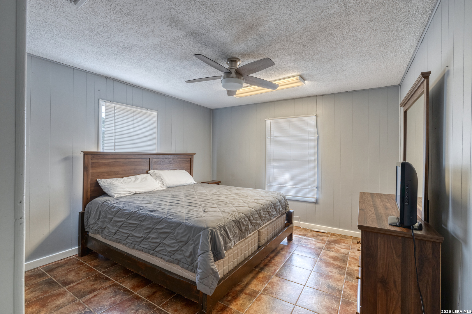 100 Pineview Road Concan, TX 78838 - Photo 19 of 41