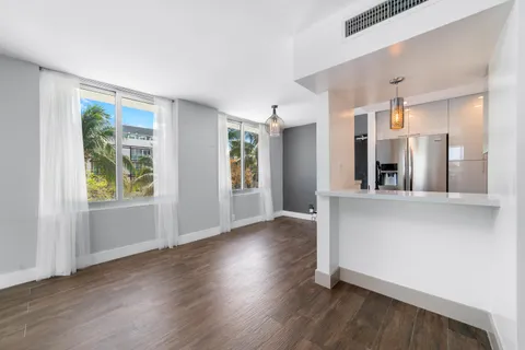 $399,000 | 1200 West Avenue, Unit 316, Miami Beach, FL 33139