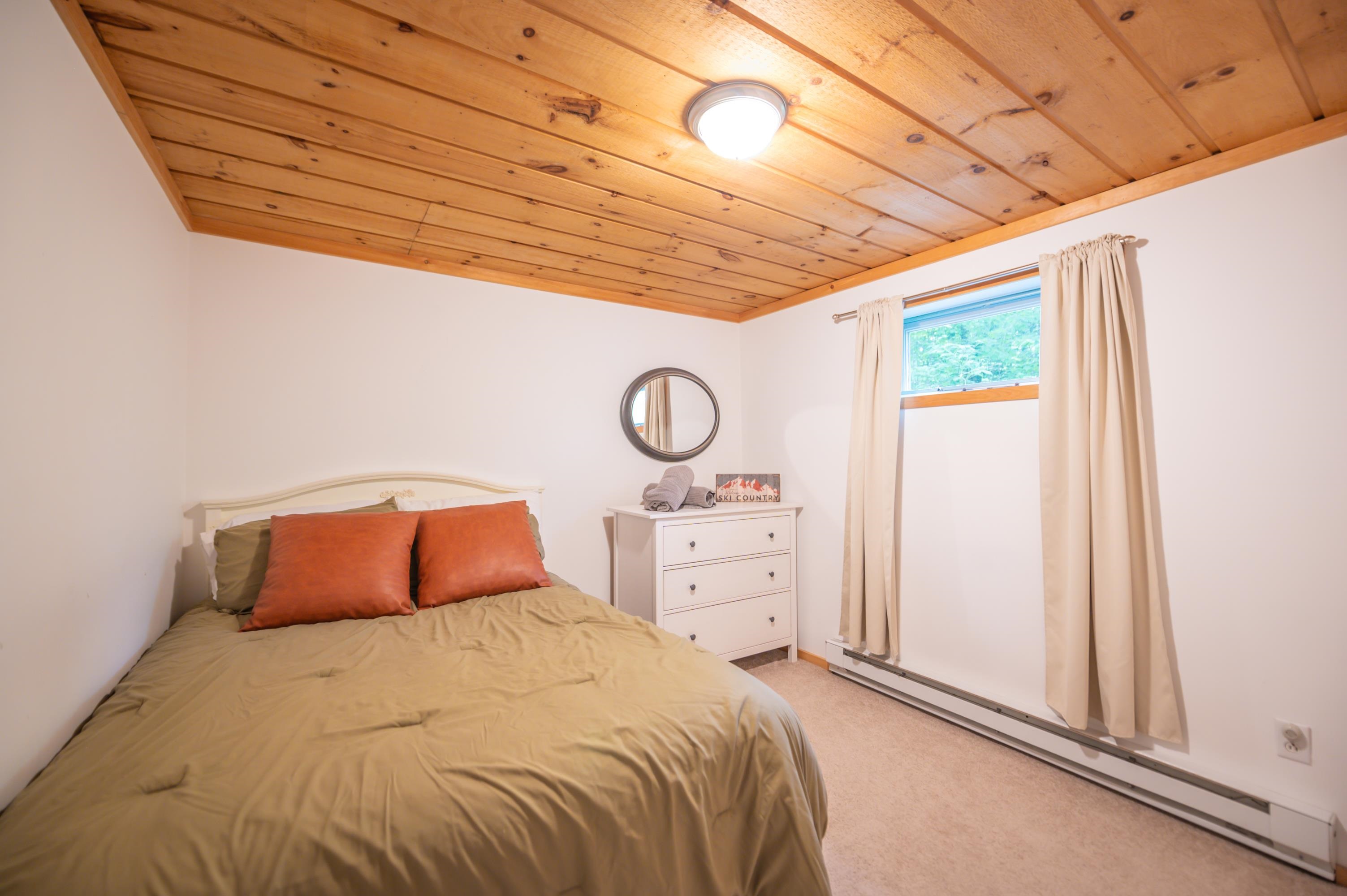 28 Country Club Road West Dover, VT 05356 - Photo 17 of 26