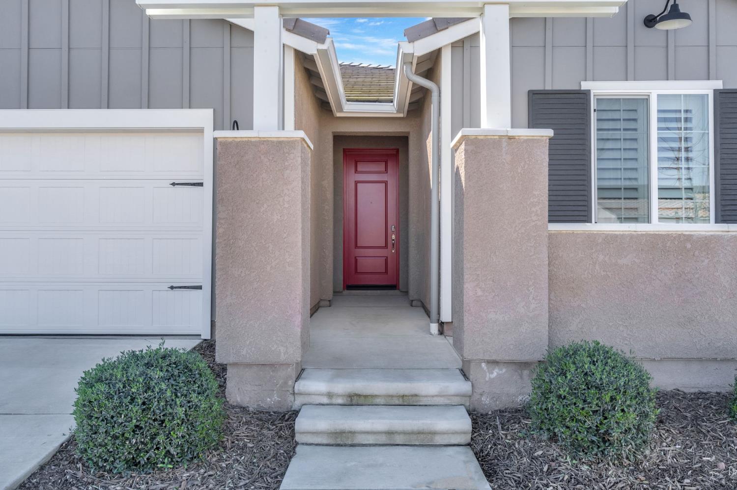 642 Stone Crest Avenue Madera, CA 93636 - Photo 2 of 38