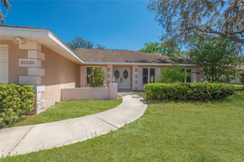 10220 Swanson Court Spring Hill, FL 34608 - Photo 3 of 30