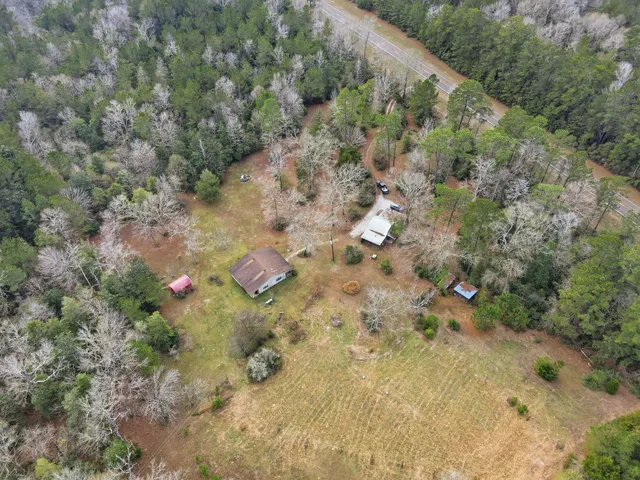 a house view with a outdoor space