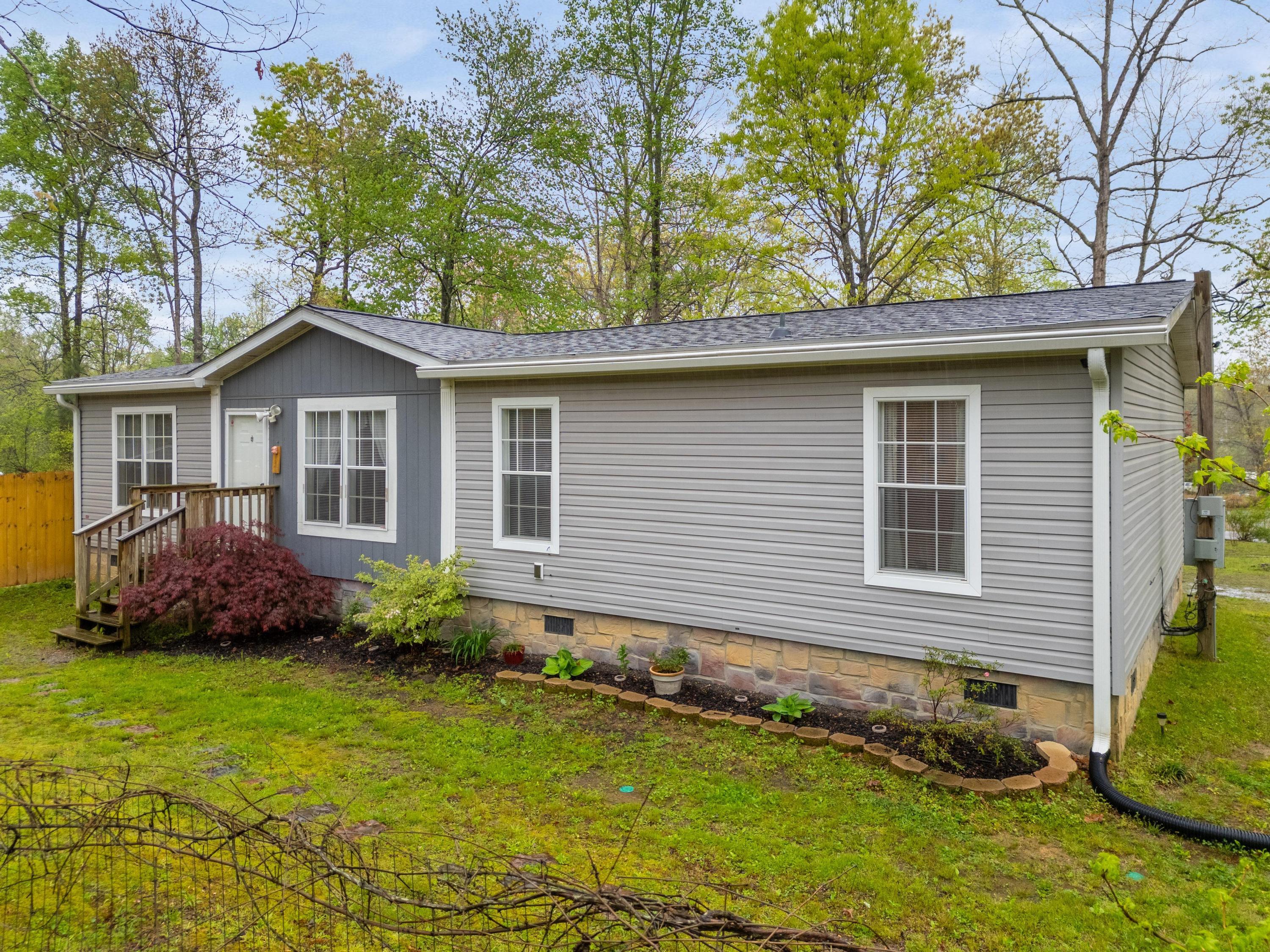 511 Howard Road Decatur, TN 37322 - Photo 1 of 14 1