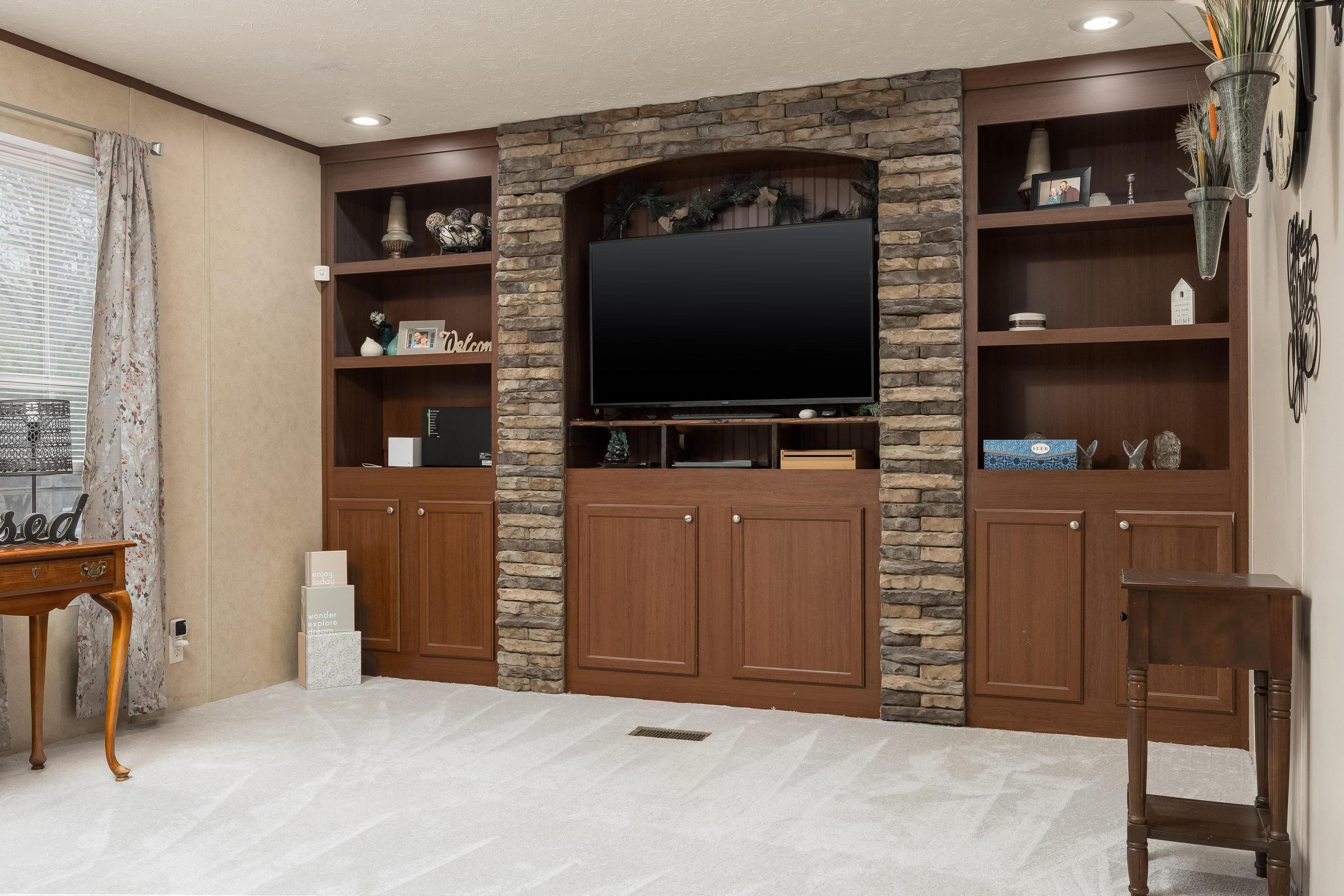 511 Howard Road Decatur, TN 37322 - Photo 6 of 14 4a