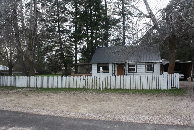 617 North 1st Street Springdale, WA 99173 - Photo 4 of 15 Gallery Image 4