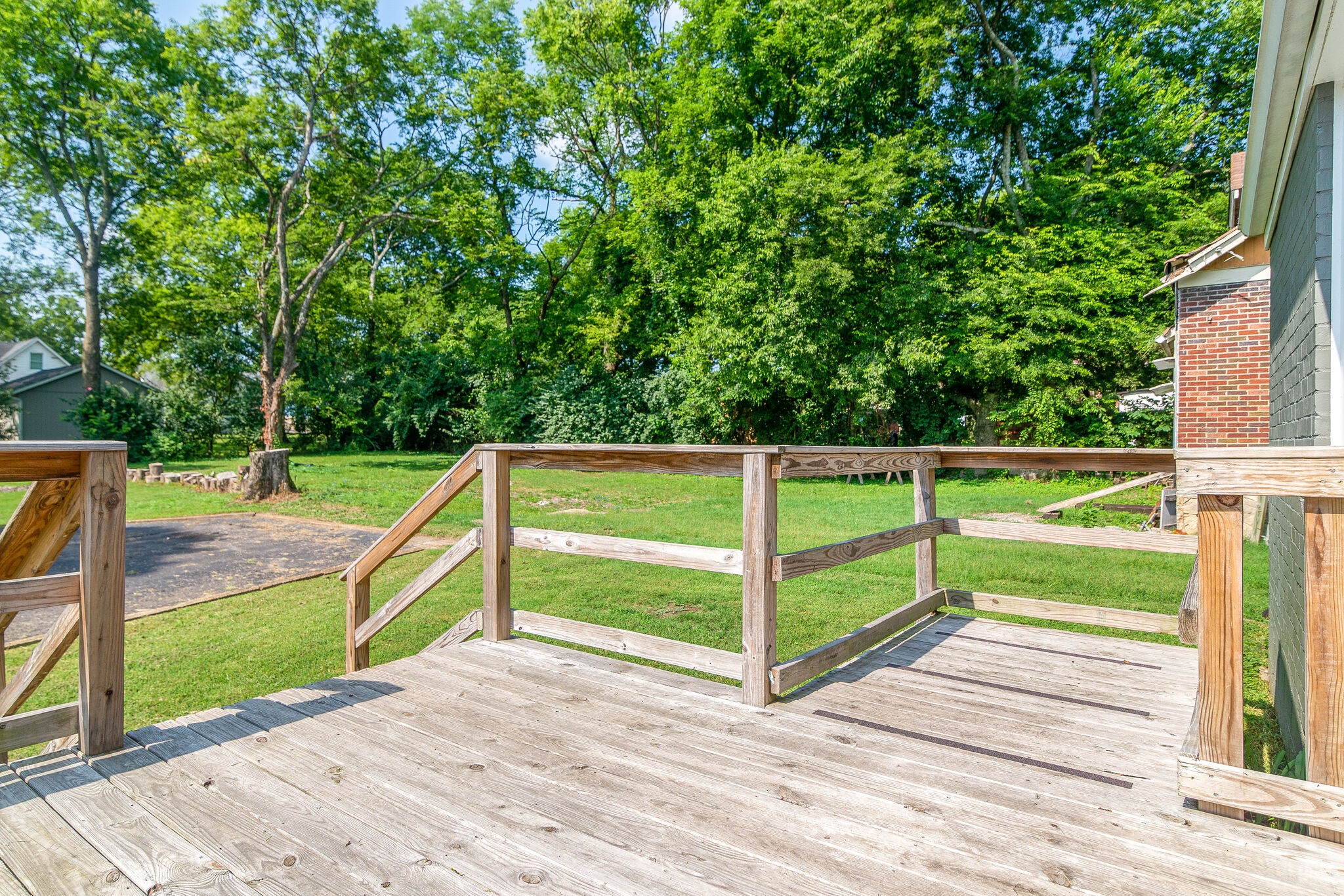 212 Neelys Bend Road Madison, TN 37115 - Photo 19 of 24 a view of a yard with wooden fence