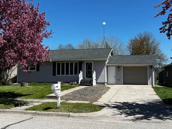 $150,000 | 1069 15th Street, Granite Falls, MN 56241