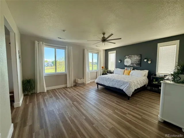 $825,000 | 653 Glenarbor Circle, Longmont, CO 80504