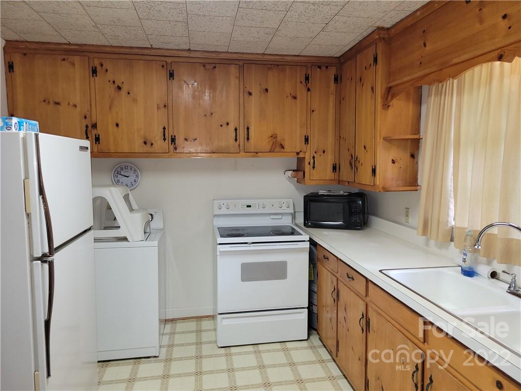 311 West Currie Road Candor, NC 27229 - Photo 8 of 15 Gallery Image 8