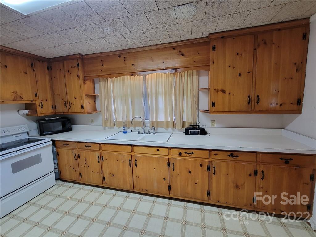 311 West Currie Road Candor, NC 27229 - Photo 9 of 15 Gallery Image 9
