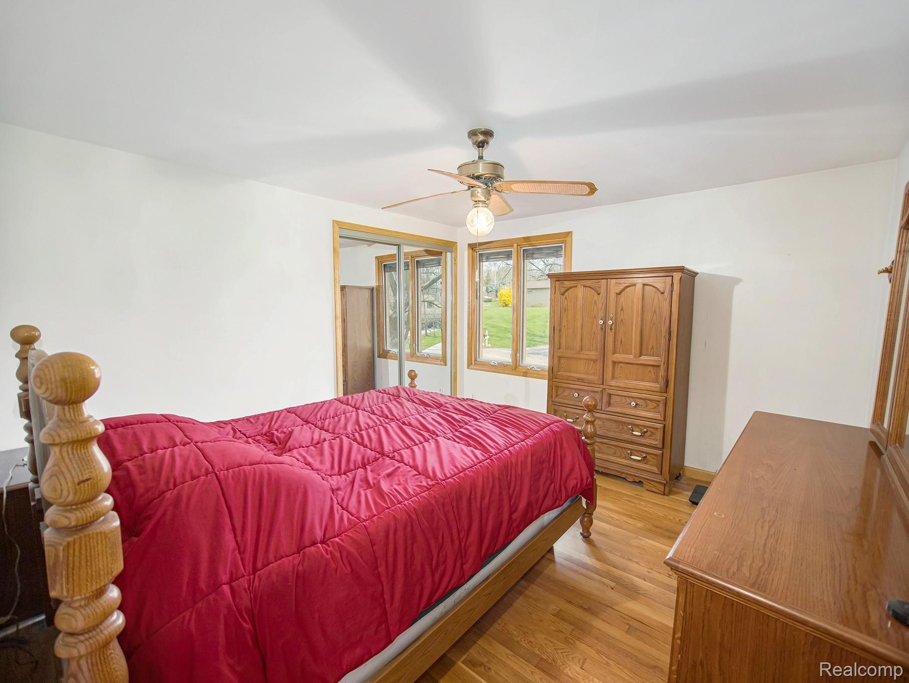 751 Edgewood Drive Rochester, MI 48306 - Photo 18 of 54 751 Edgewood Dr_1.jpg