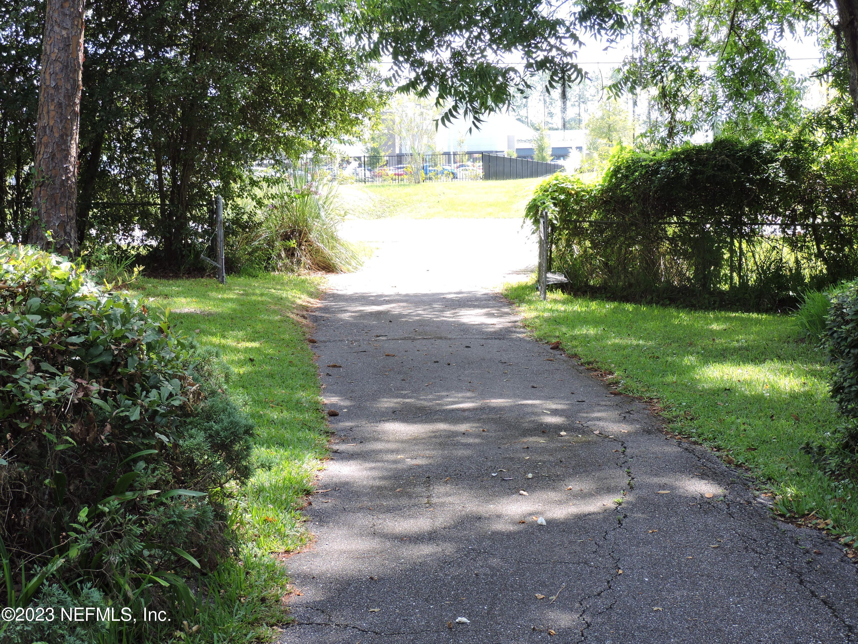 12520 Yellow Bluff Road Jacksonville, FL 32226 - Photo 13 of 29 12520 Yellow Bluff Entry 2