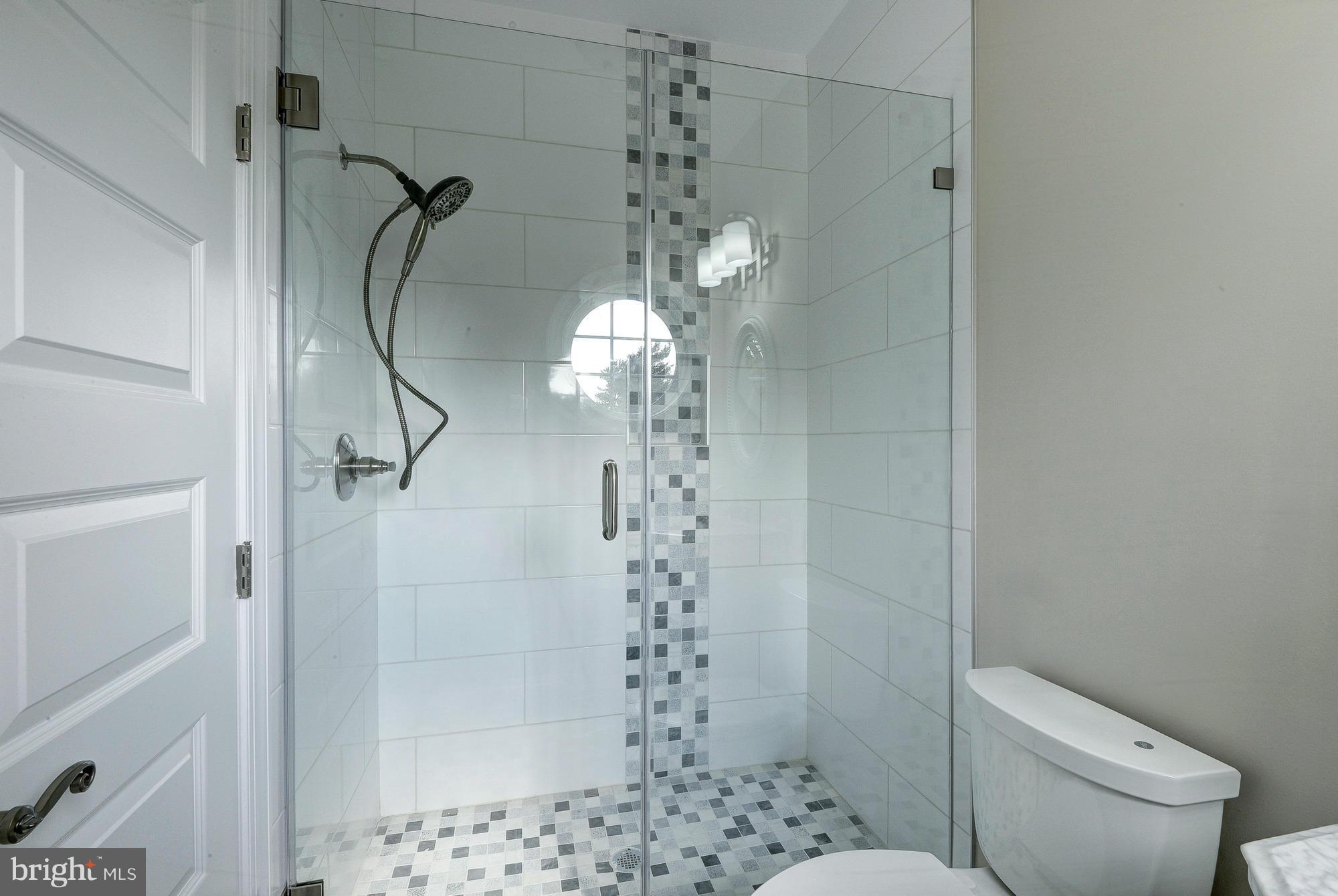 8965 Brook Road McLean, VA 22102 - Photo 20 of 30 Bath