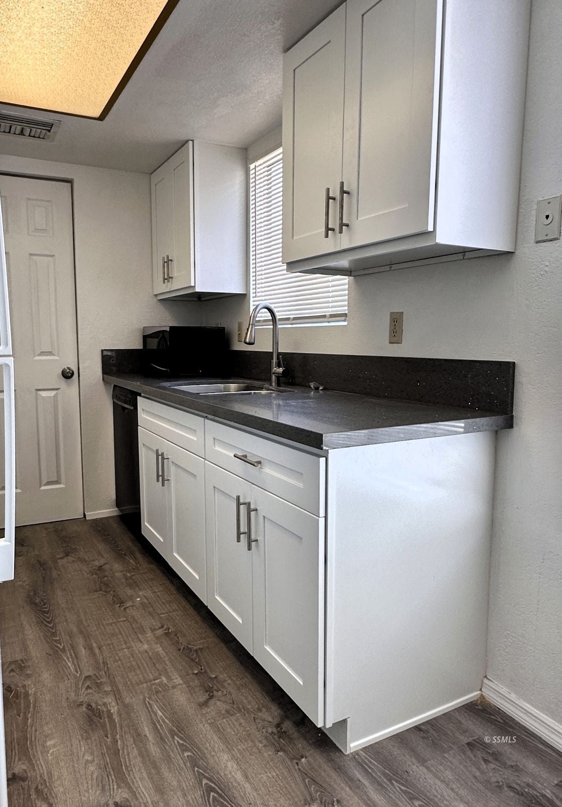 617 East Ridgecrest Boulevard Ridgecrest, CA 93555 - Photo 12 of 46