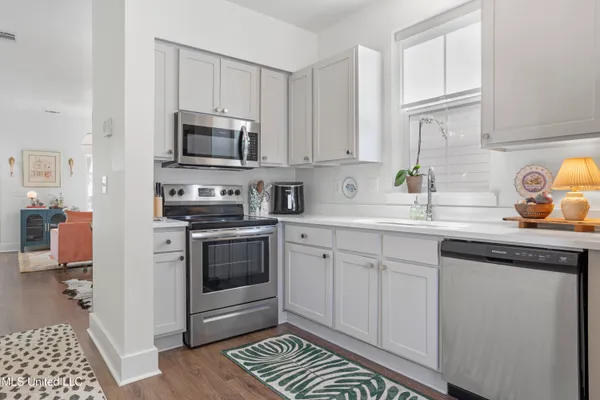 $354,000 | 2207 Government Street, Unit 17, Ocean Springs, MS 39564