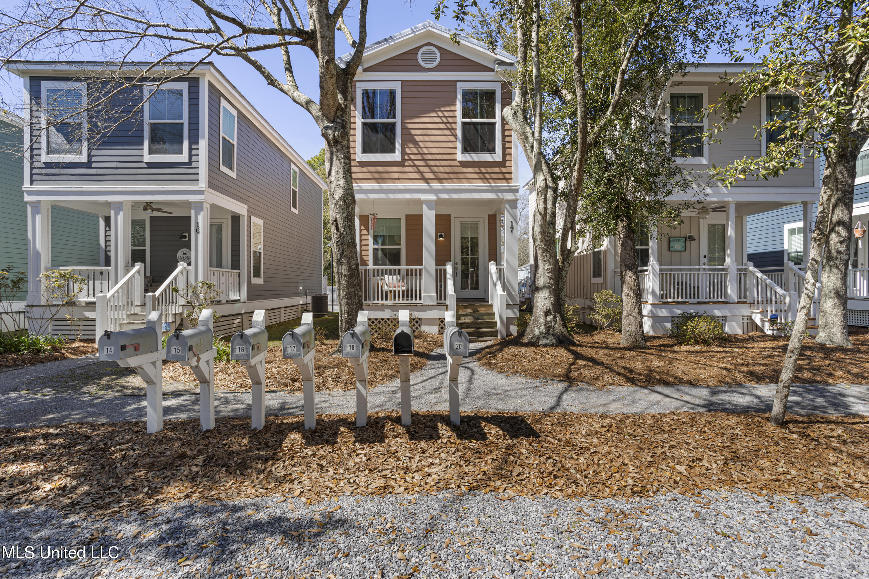 2207 Government Street, Unit 17 Ocean Springs, MS 39564 - Photo 3 of 30 001