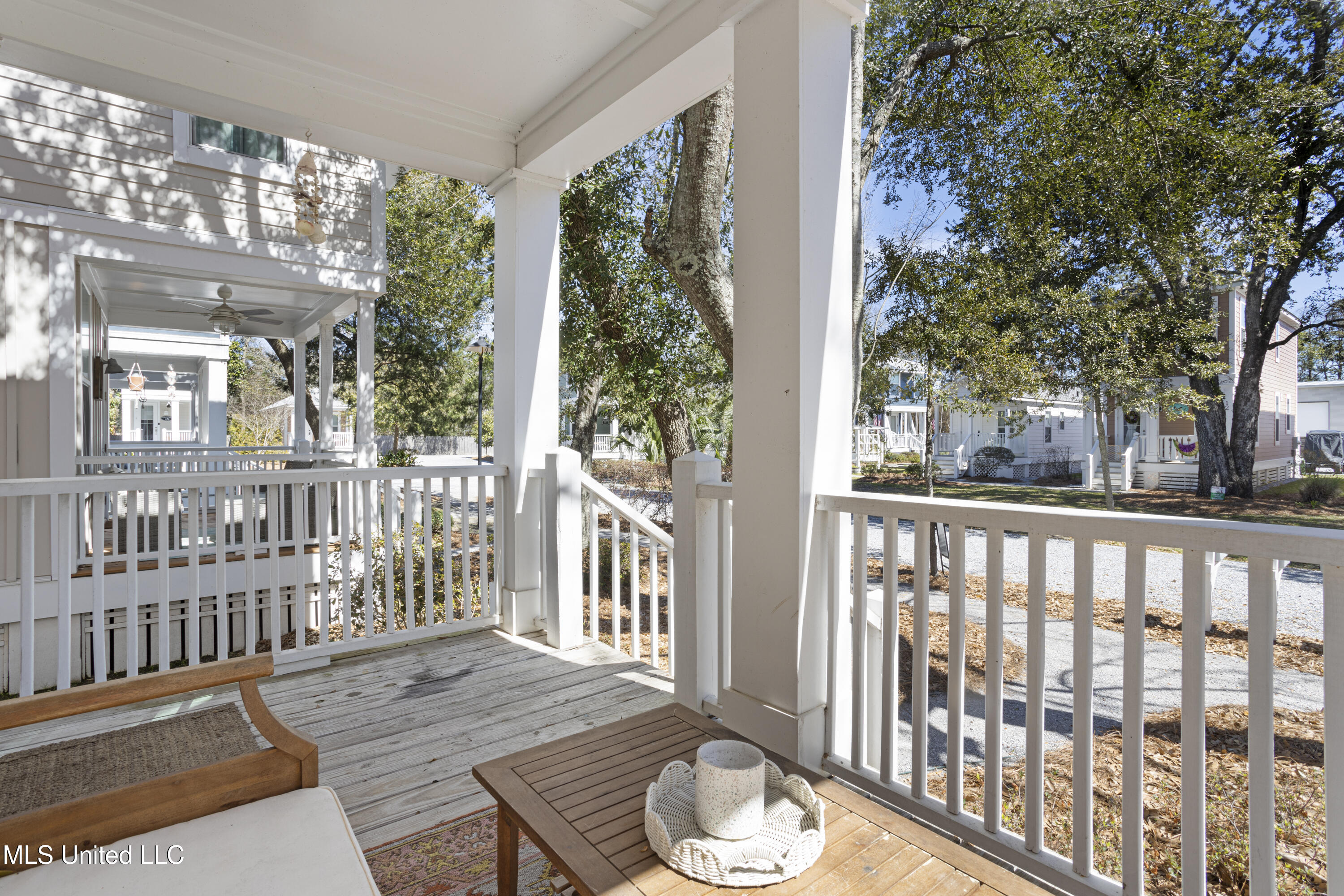 2207 Government Street, Unit 17 Ocean Springs, MS 39564 - Photo 5 of 30 004