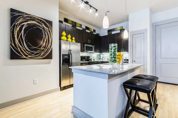 $1,886 | 2525 South Voss Road, Unit 308, Houston, TX 77057