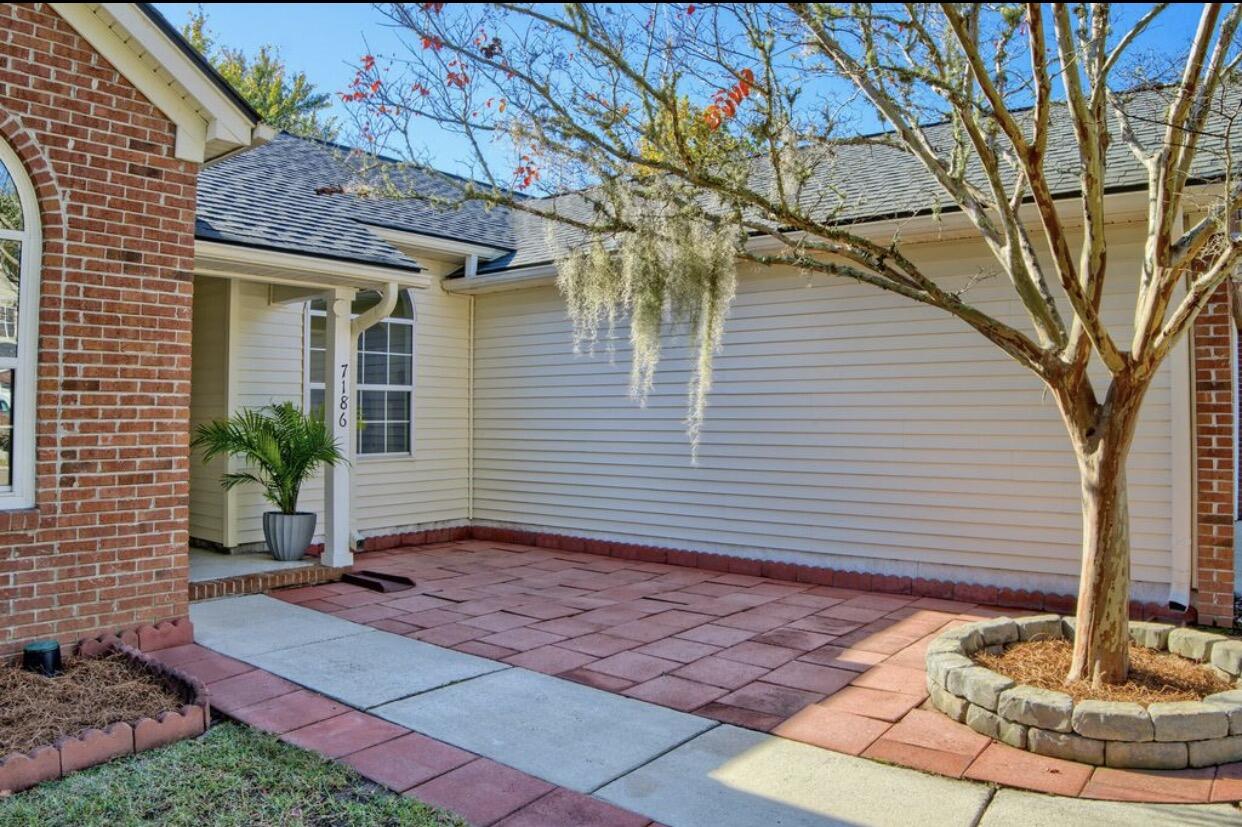 7186 Windmill Creek Road Charleston, SC 29414 - Photo 4 of 48 IMG_7939