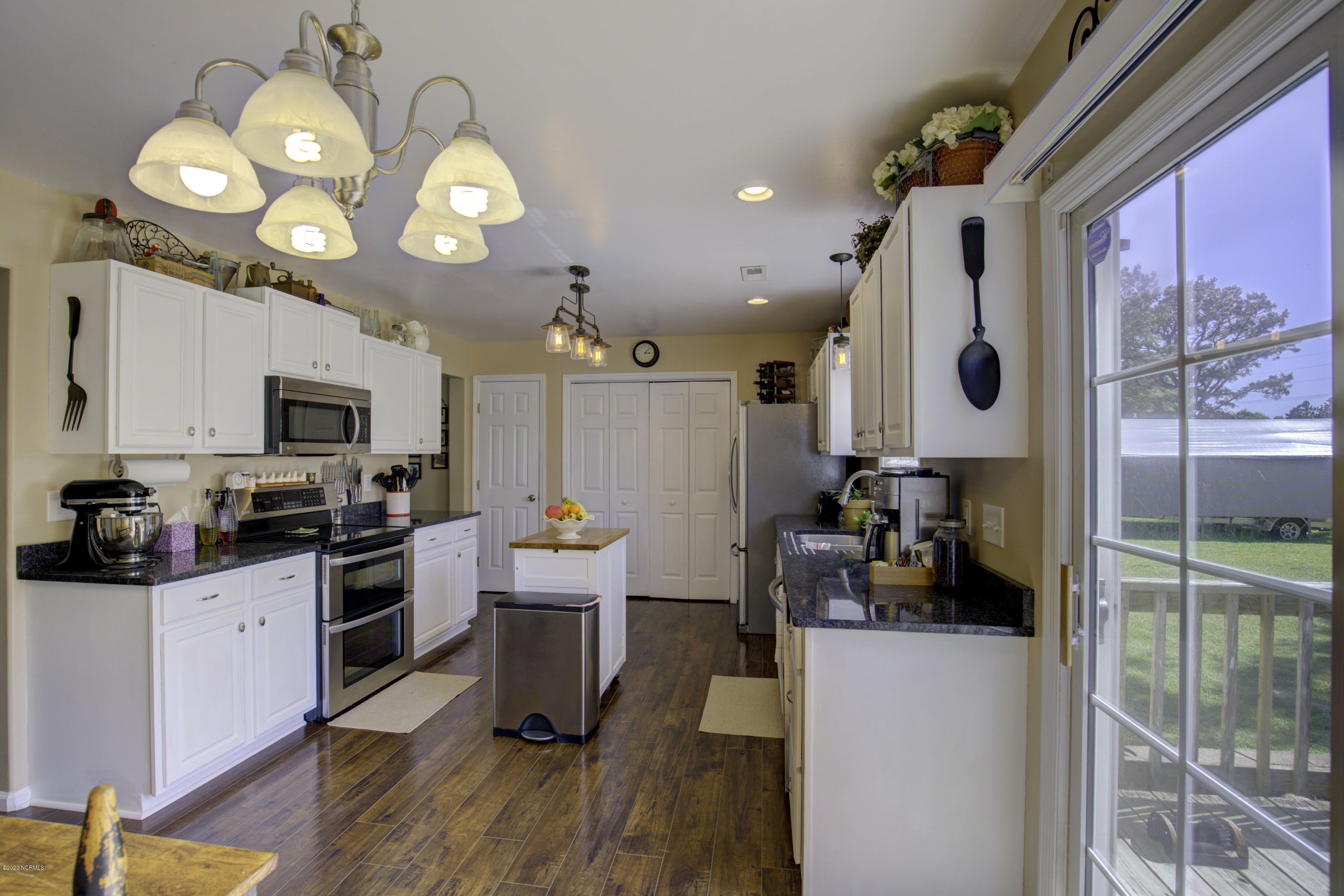 109 Fodder Drive Hubert, NC 28539 - Photo 12 of 29 109 Fodder - Interiors_28
