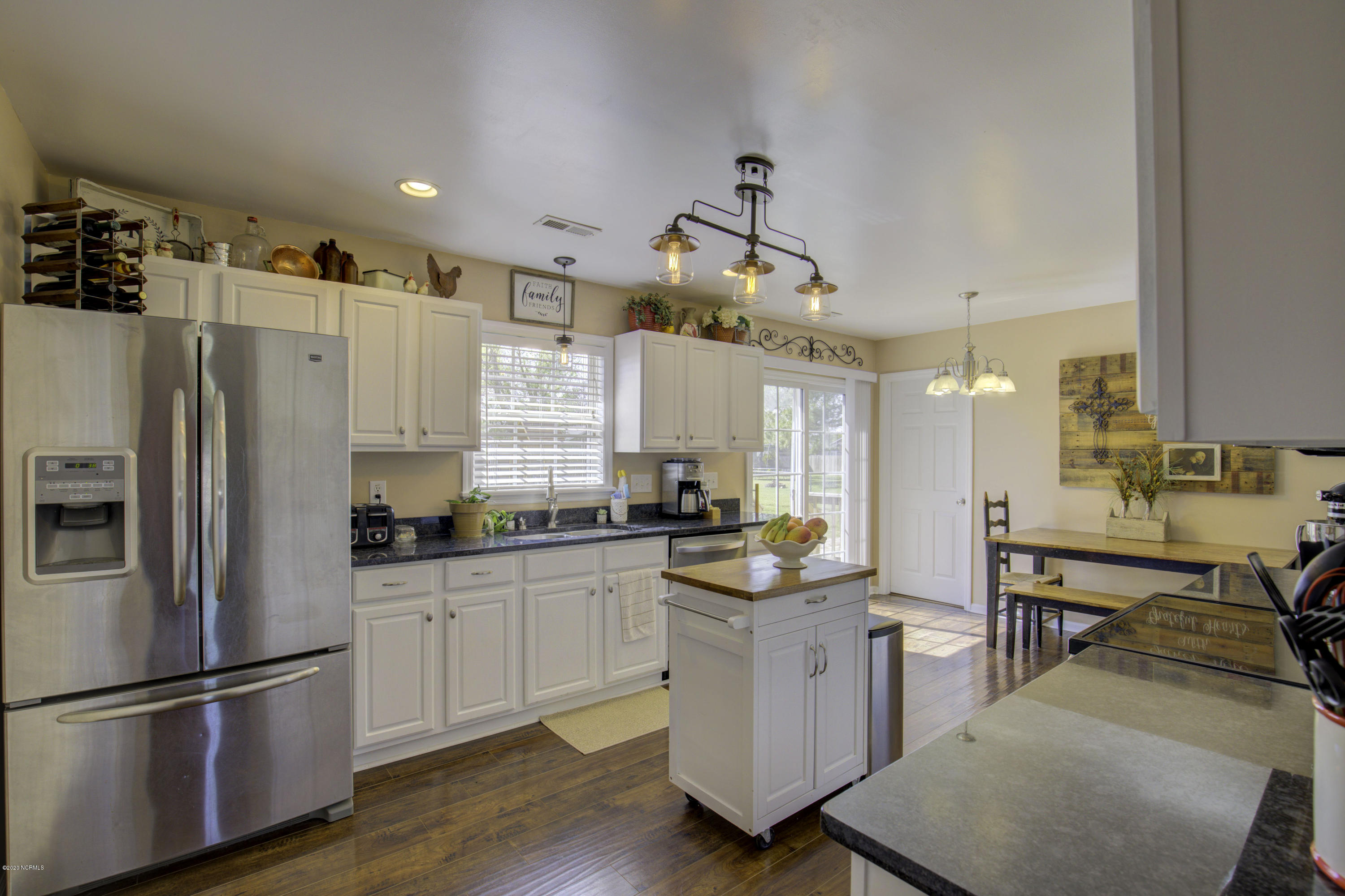 109 Fodder Drive Hubert, NC 28539 - Photo 13 of 29 109 Fodder - Interiors_27