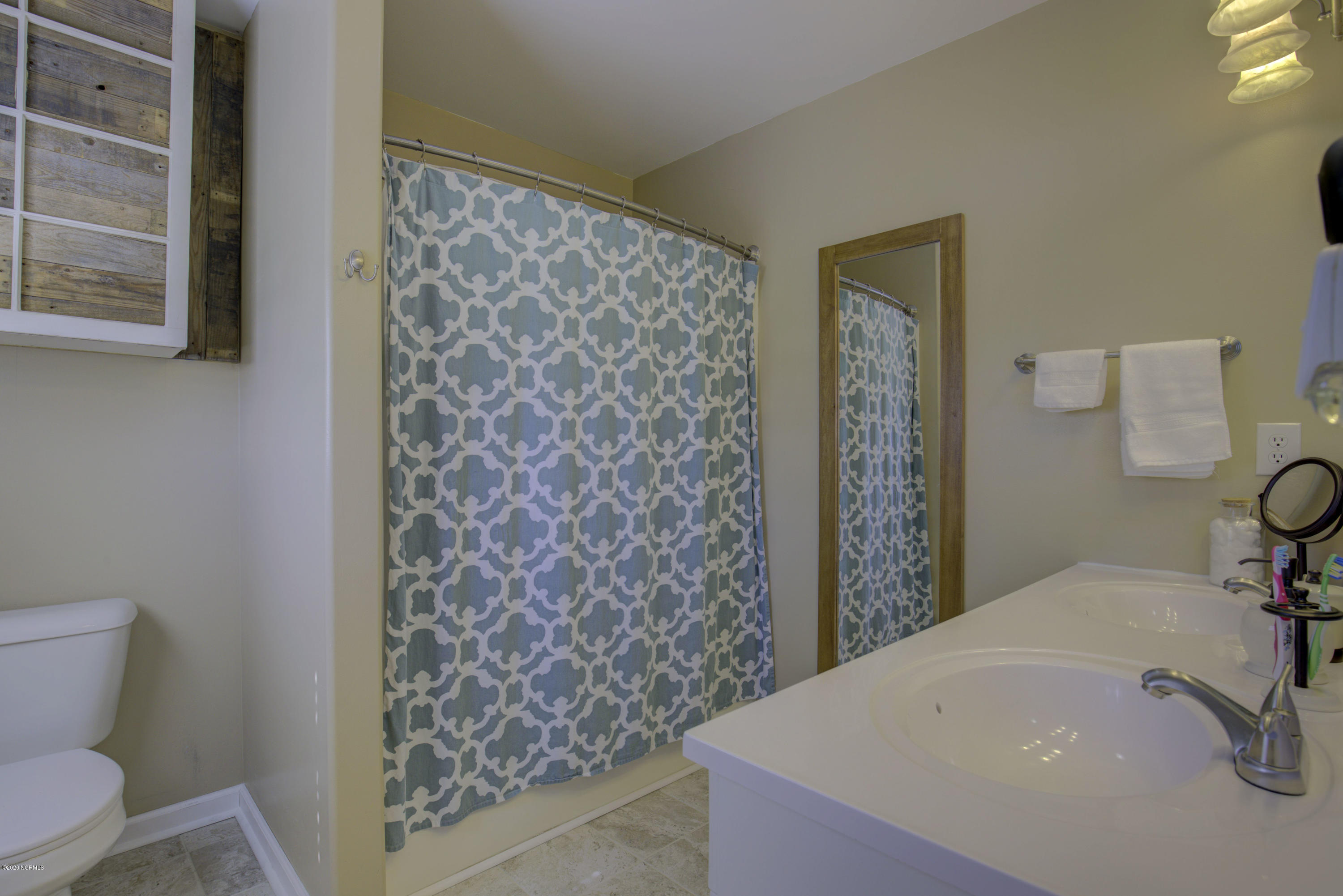 109 Fodder Drive Hubert, NC 28539 - Photo 19 of 29 109 Fodder - Interiors_13