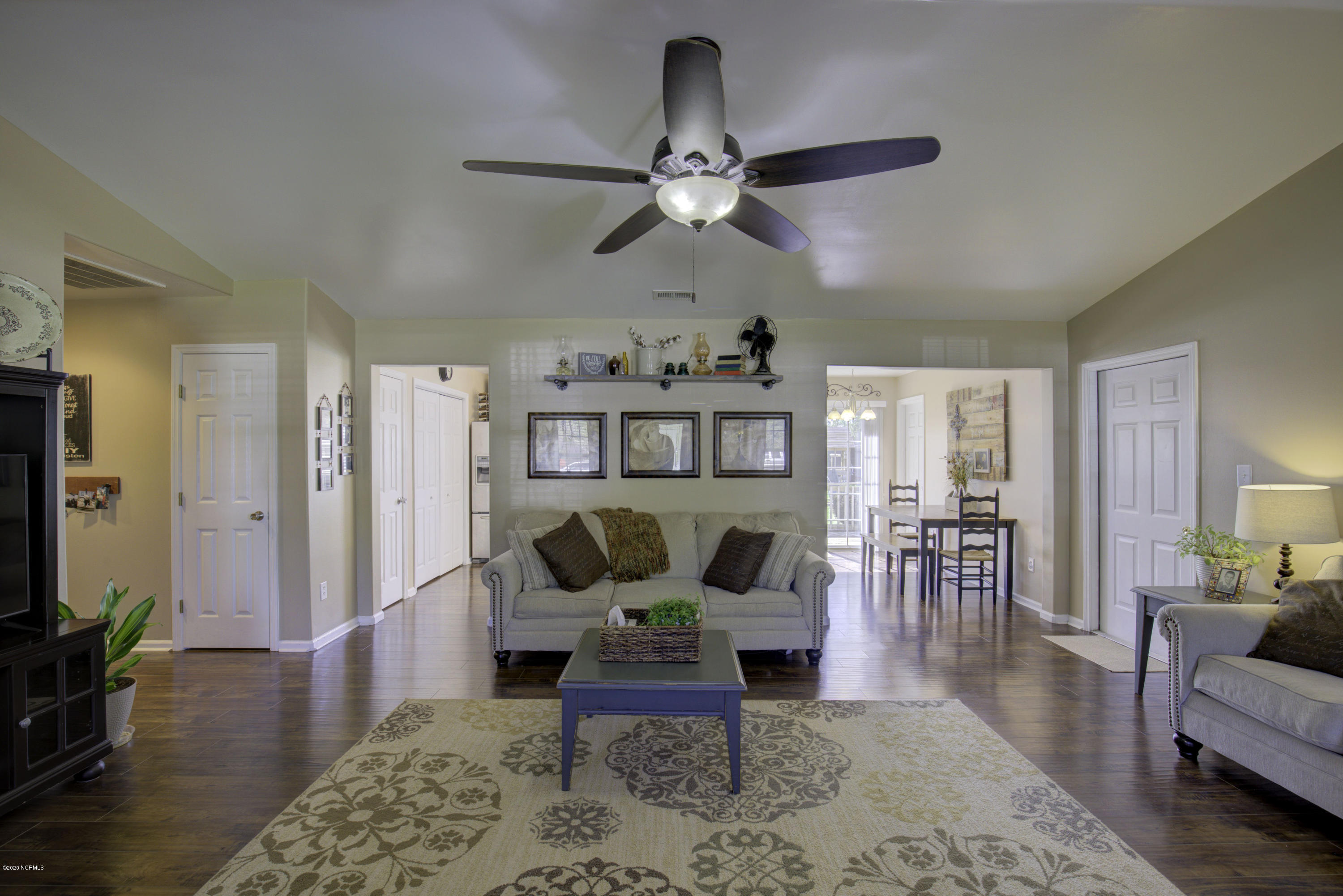 109 Fodder Drive Hubert, NC 28539 - Photo 6 of 29 109 Fodder - Interiors_19