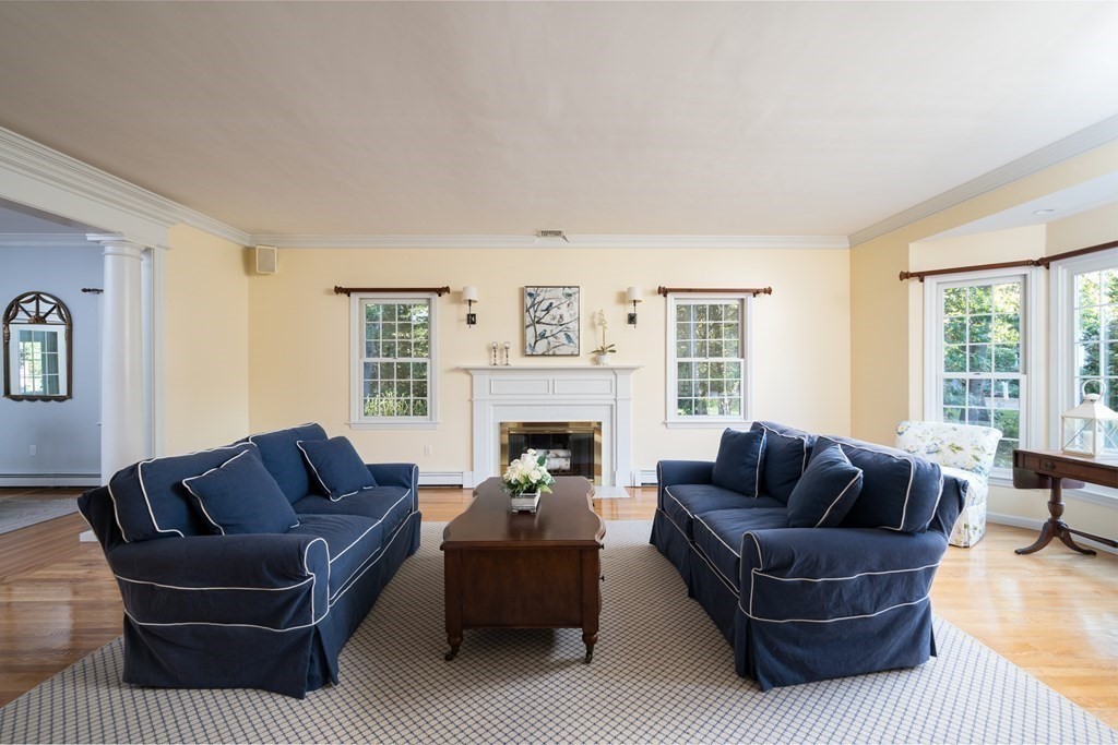 33 Franklin Rodgers Road Hingham, MA 02043 - Photo 13 of 42 Gallery Image 13
