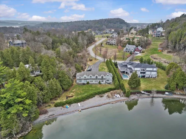 $2,900 | 38 Pebble Beach Road, Unit 3, Colchester, VT 05446