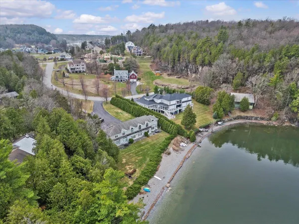 $2,900 | 38 Pebble Beach Road, Unit 3, Colchester, VT 05446