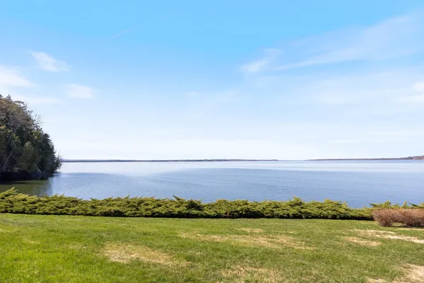 $2,900 | 38 Pebble Beach Road, Unit 3, Colchester, VT 05446