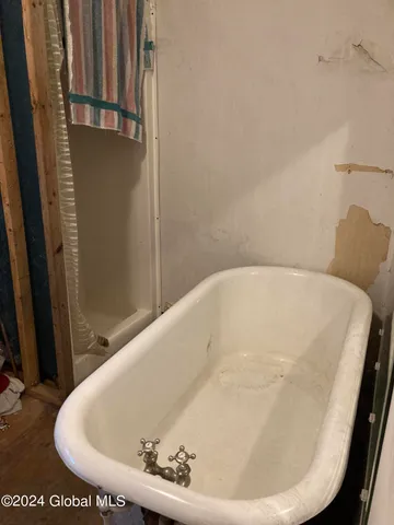 $160,000 | 3098 Broad Street, Port Henry, NY 12974