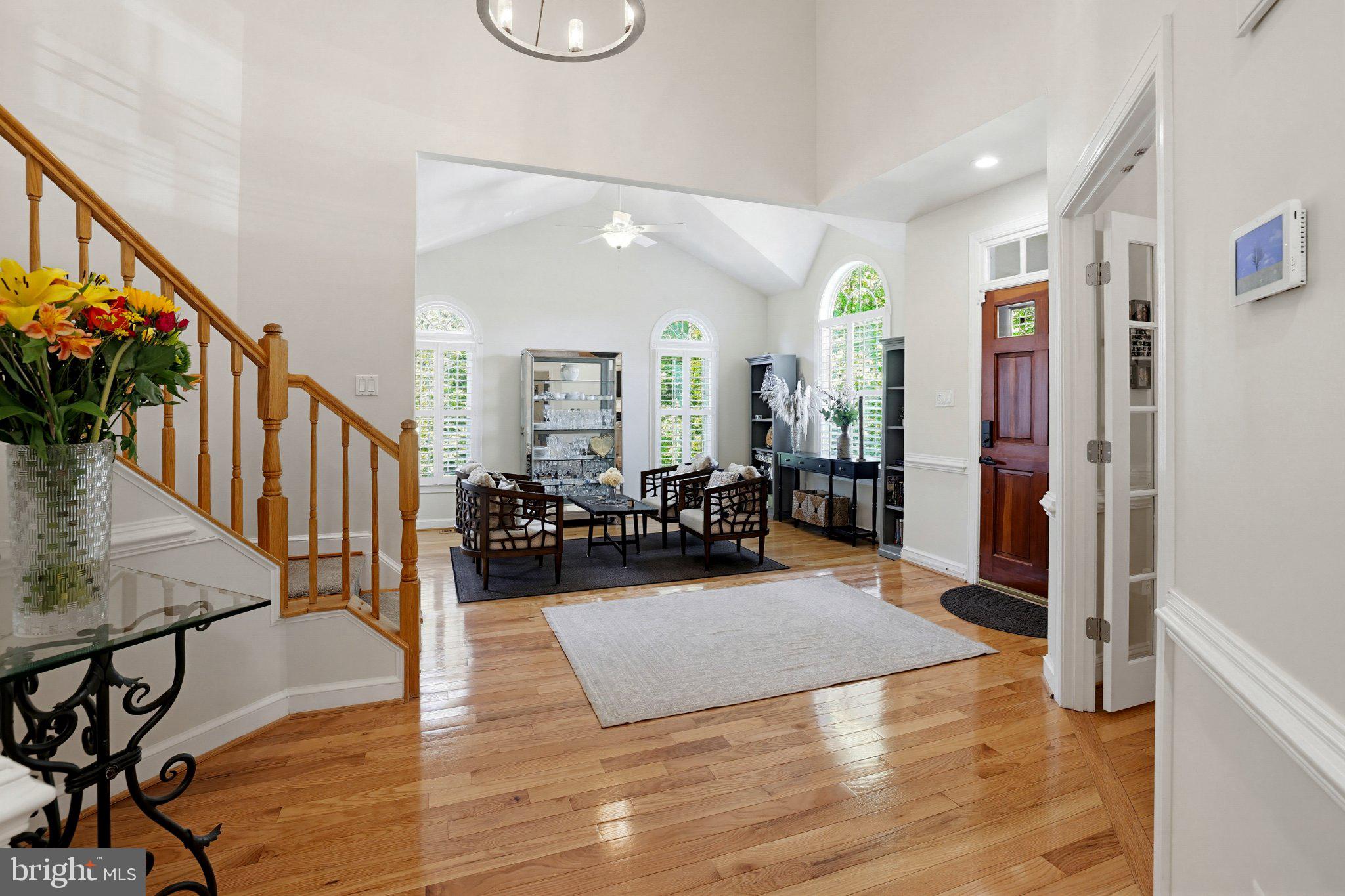 6732 Churchill Road McLean, VA 22101 - Photo 23 of 61 Inviting foyer with elegant charm.