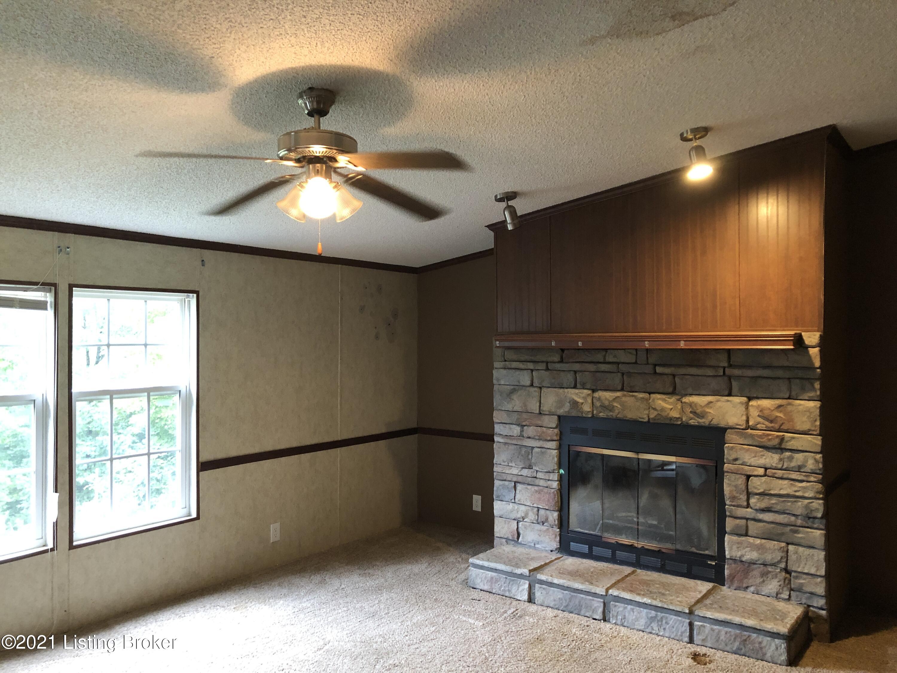 601 Ready Road Caneyville, KY 42721 - Photo 9 of 16 870F9440-F504-4731-9977-49D481C8937F