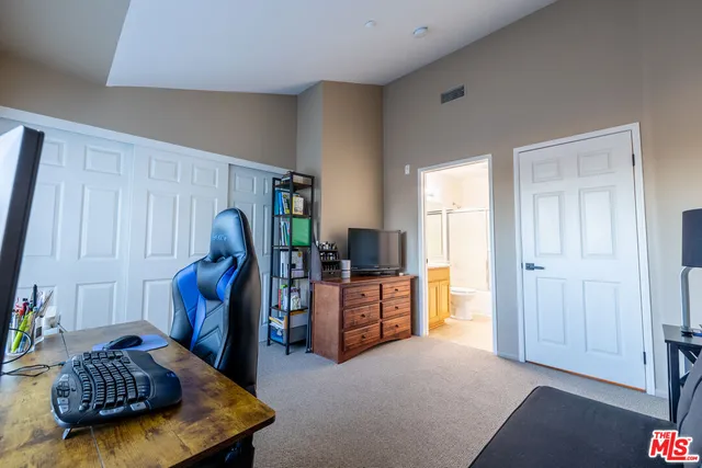 $749,000 | 4600 Don Lorenzo Drive, Unit 4, Los Angeles, CA 90008