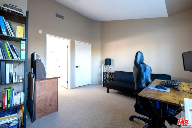 $749,000 | 4600 Don Lorenzo Drive, Unit 4, Los Angeles, CA 90008