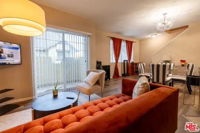 $749,000 | 4600 Don Lorenzo Drive, Unit 4, Los Angeles, CA 90008