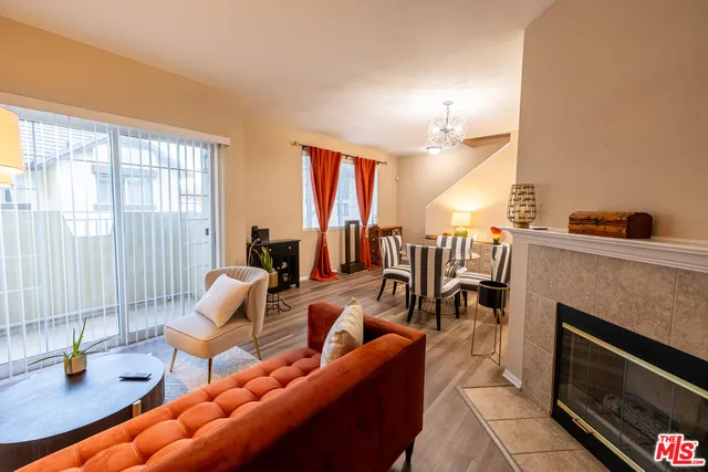 $749,000 | 4600 Don Lorenzo Drive, Unit 4, Los Angeles, CA 90008